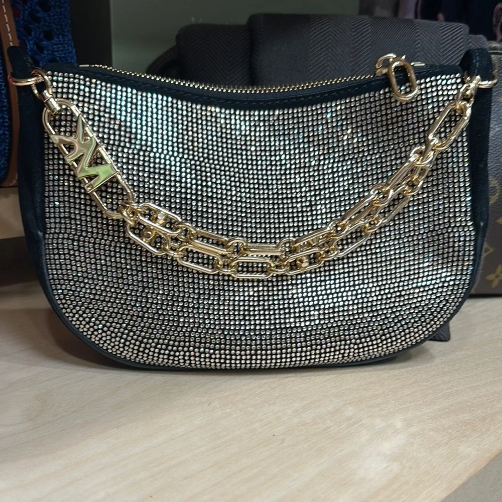 Michael Kors Black and Gold Shoulder Bag with Chunky Chain - Picture 3 of 8